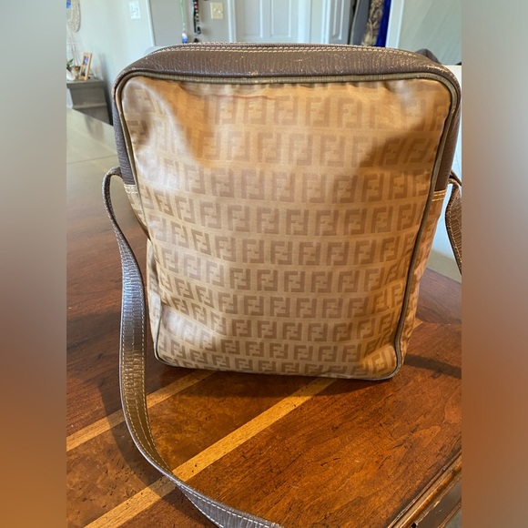 Authentic Fendi Shoulder Bag - Picture 2 of 16